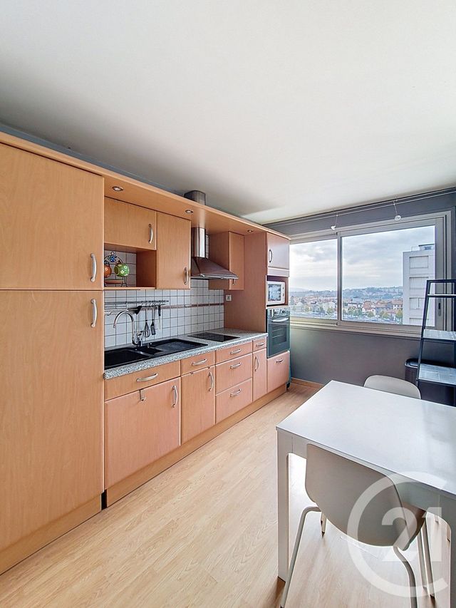 Appartement F2 à vendre - 2 pièces - 45.0 m2 - CLERMONT FERRAND - 63 - AUVERGNE - Century 21 Stéphane Roume Immobilier