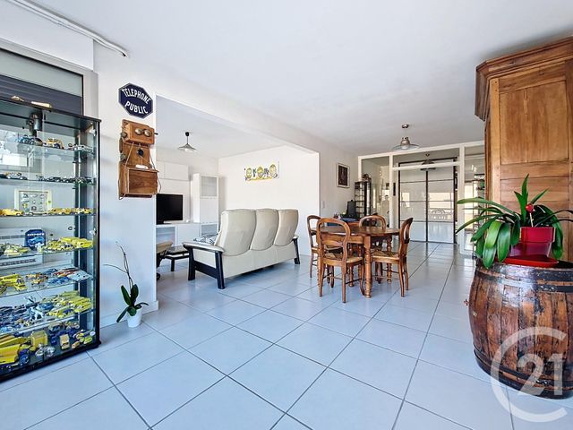 Appartement T4 à vendre - 4 pièces - 91.11 m2 - CHAMALIERES - 63 - AUVERGNE - Century 21 Stéphane Roume Immobilier