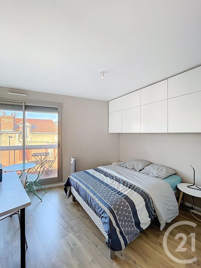 Appartement T2 à vendre - 2 pièces - 51.3 m2 - CLERMONT FERRAND - 63 - AUVERGNE - Century 21 Stéphane Roume Immobilier