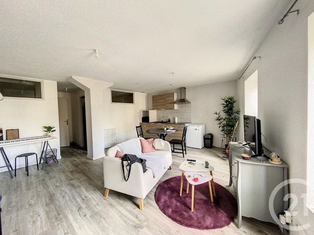 Appartement F2 à louer - 2 pièces - 49.5 m2 - CLERMONT FERRAND - 63 - AUVERGNE - Century 21 Stéphane Roume Immobilier