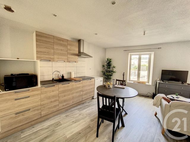 Appartement F2 à louer - 2 pièces - 49.5 m2 - CLERMONT FERRAND - 63 - AUVERGNE - Century 21 Stéphane Roume Immobilier