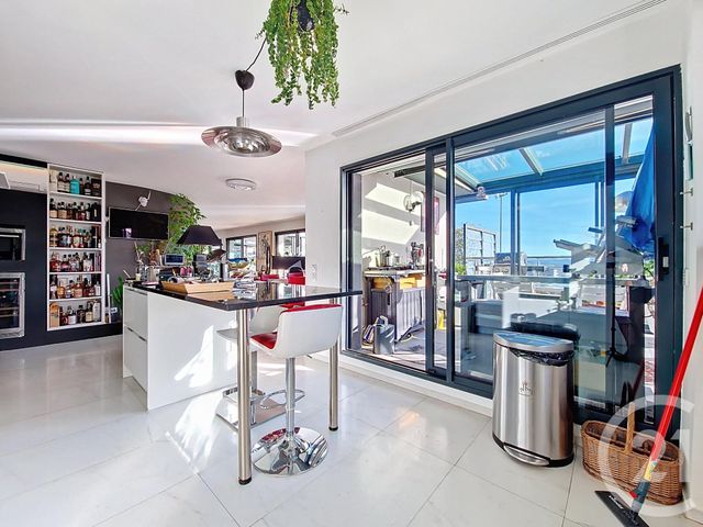 Appartement T5 à vendre - 5 pièces - 212.0 m2 - CLERMONT FERRAND - 63 - AUVERGNE - Century 21 Stéphane Roume Immobilier