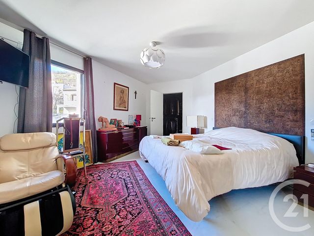 Appartement T5 à vendre - 5 pièces - 212.0 m2 - CLERMONT FERRAND - 63 - AUVERGNE - Century 21 Stéphane Roume Immobilier