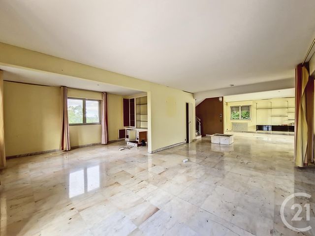 maison à vendre - 6 pièces - 225.0 m2 - ROYAT - 63 - AUVERGNE - Century 21 Stéphane Roume Immobilier