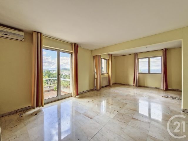 maison à vendre - 6 pièces - 225.0 m2 - ROYAT - 63 - AUVERGNE - Century 21 Stéphane Roume Immobilier