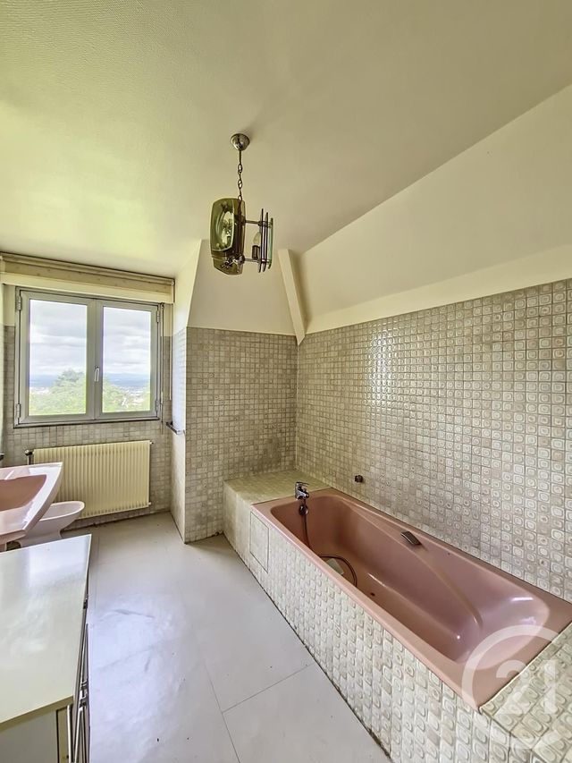 maison à vendre - 6 pièces - 225.0 m2 - ROYAT - 63 - AUVERGNE - Century 21 Stéphane Roume Immobilier