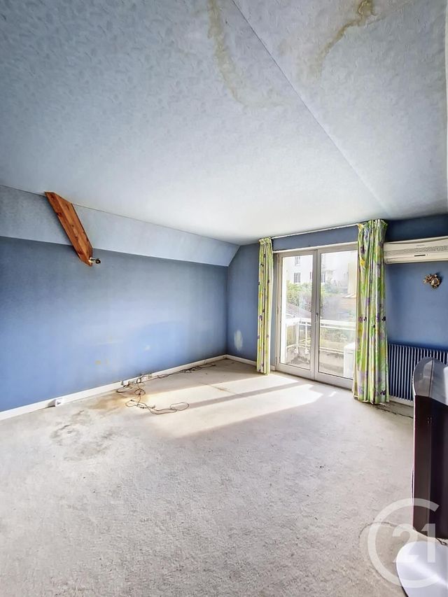 maison à vendre - 6 pièces - 225.0 m2 - ROYAT - 63 - AUVERGNE - Century 21 Stéphane Roume Immobilier