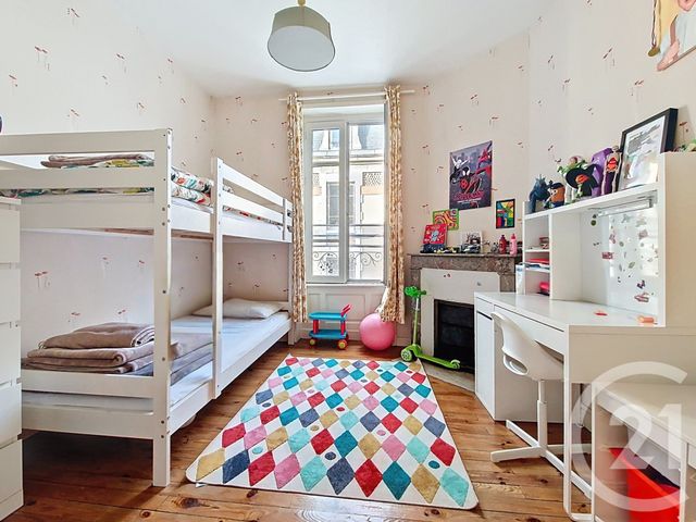 Appartement T3 à vendre - 3 pièces - 54.25 m2 - CLERMONT FERRAND - 63 - AUVERGNE - Century 21 Stéphane Roume Immobilier