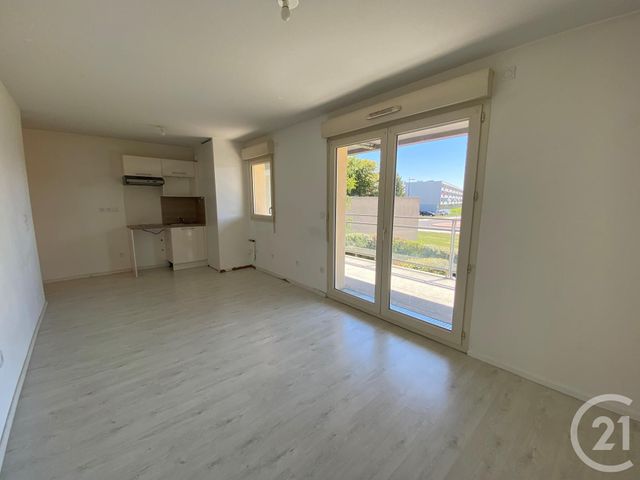 Appartement F2 à vendre - 2 pièces - 40.45 m2 - AULNAT - 63 - AUVERGNE - Century 21 Stéphane Roume Immobilier