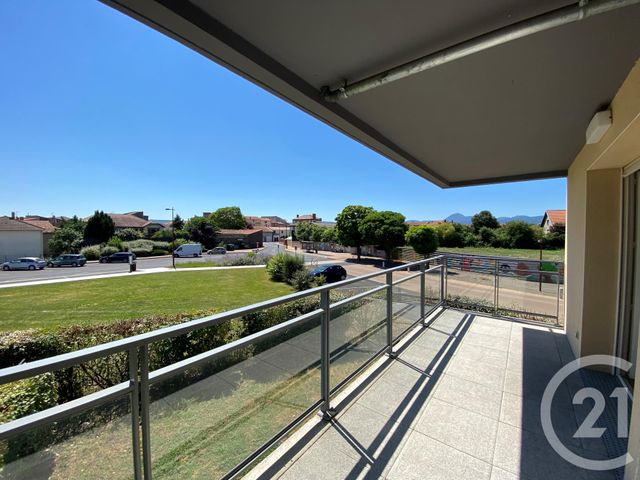 Appartement F2 à vendre - 2 pièces - 40.45 m2 - AULNAT - 63 - AUVERGNE - Century 21 Stéphane Roume Immobilier
