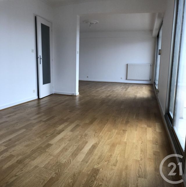 Appartement F3 à louer - 3 pièces - 84.51 m2 - CLERMONT FERRAND - 63 - AUVERGNE - Century 21 Stéphane Roume Immobilier