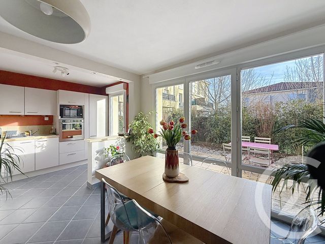 Appartement F3 à vendre - 3 pièces - 62.02 m2 - CEBAZAT - 63 - AUVERGNE - Century 21 Stéphane Roume Immobilier