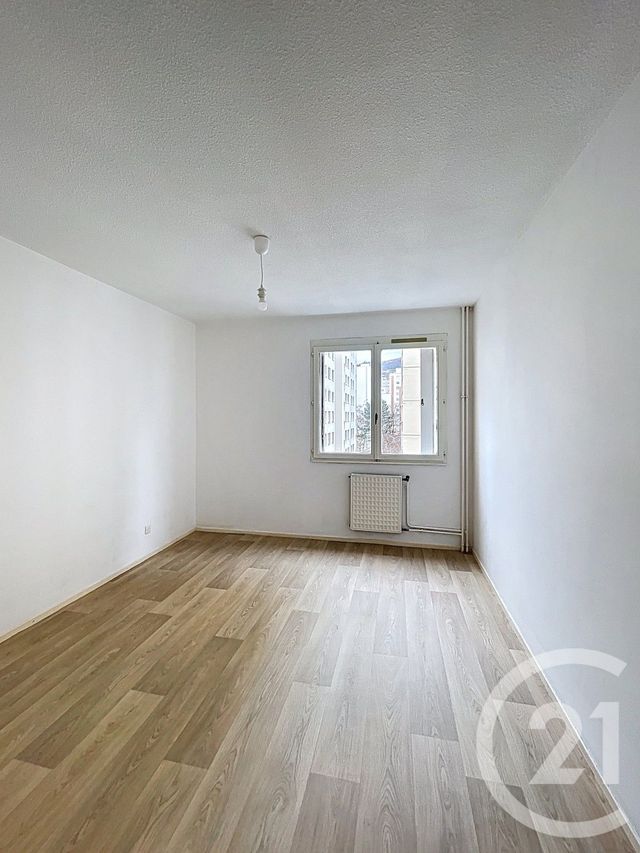 Appartement F4 à vendre - 4 pièces - 79.8 m2 - CLERMONT FERRAND - 63 - AUVERGNE - Century 21 Stéphane Roume Immobilier