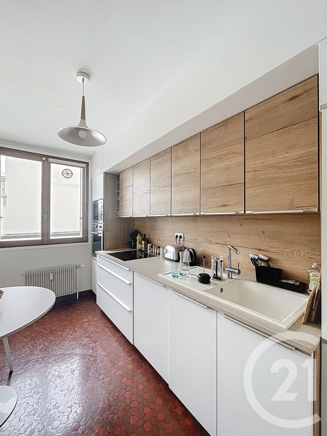 Appartement F5 à vendre - 5 pièces - 98.97 m2 - CLERMONT FERRAND - 63 - AUVERGNE - Century 21 Stéphane Roume Immobilier