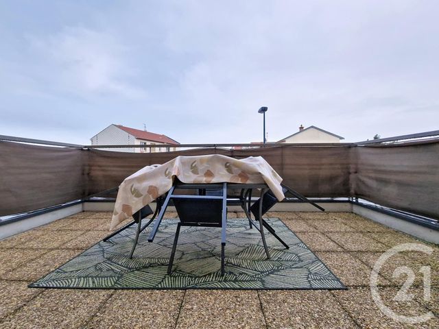 Appartement T1 à vendre - 1 pièce - 33.25 m2 - CLERMONT FERRAND - 63 - AUVERGNE - Century 21 Stéphane Roume Immobilier