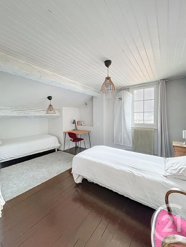 Appartement T4 à vendre - 4 pièces - 104.89 m2 - CLERMONT FERRAND - 63 - AUVERGNE - Century 21 Stéphane Roume Immobilier