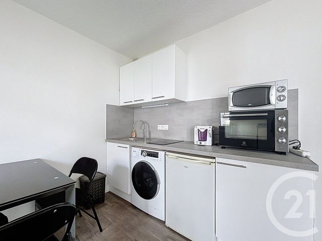 Appartement F1 à louer - 1 pièce - 23.38 m2 - CLERMONT FERRAND - 63 - AUVERGNE - Century 21 Stéphane Roume Immobilier