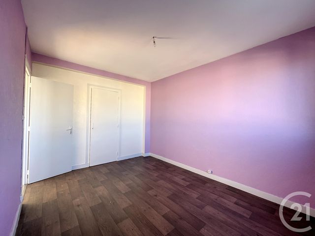 Appartement à louer - 3 pièces - 62.13 m2 - CLERMONT FERRAND - 63 - AUVERGNE - Century 21 Stéphane Roume Immobilier