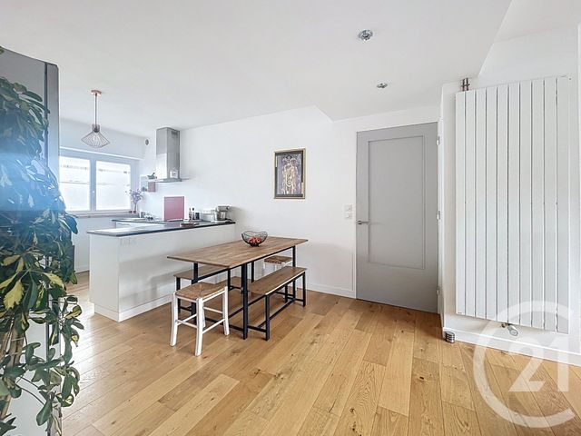 Appartement F4 à vendre - 4 pièces - 84.23 m2 - CLERMONT FERRAND - 63 - AUVERGNE - Century 21 Stéphane Roume Immobilier