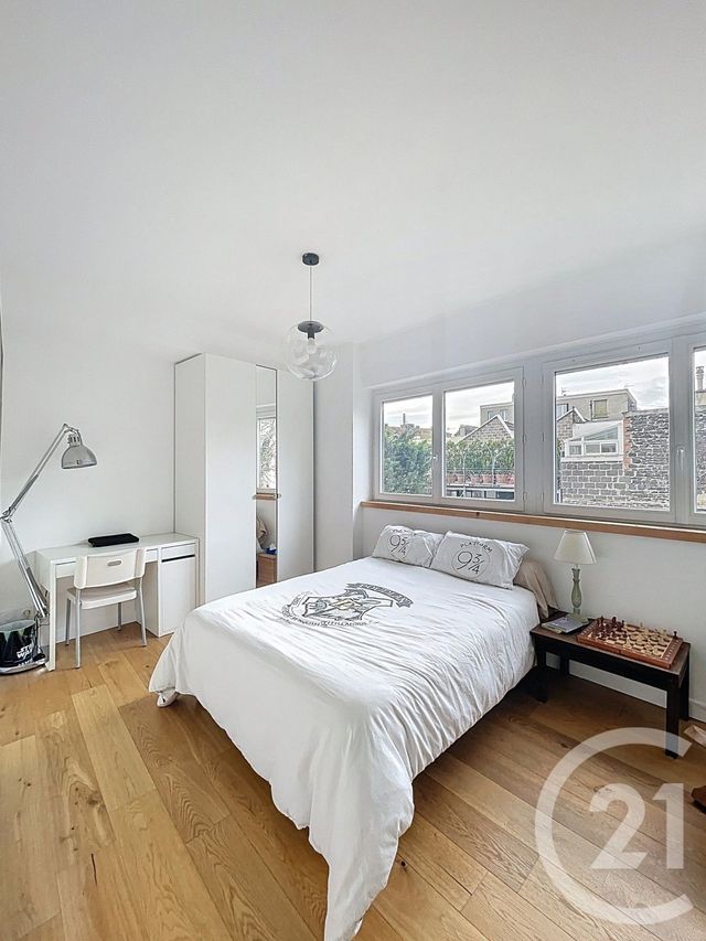 Appartement F4 à vendre - 4 pièces - 84.23 m2 - CLERMONT FERRAND - 63 - AUVERGNE - Century 21 Stéphane Roume Immobilier