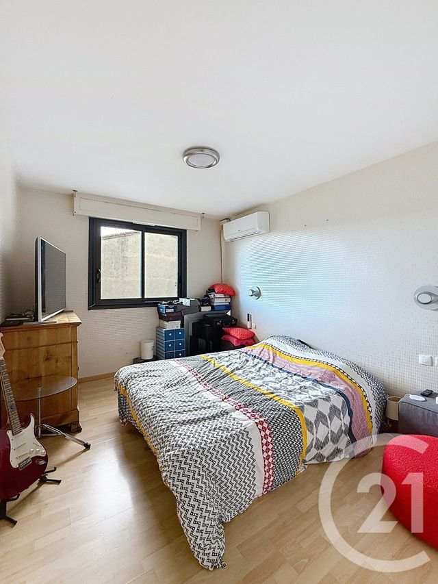 Appartement F3 à vendre - 3 pièces - 73.0 m2 - CLERMONT FERRAND - 63 - AUVERGNE - Century 21 Stéphane Roume Immobilier