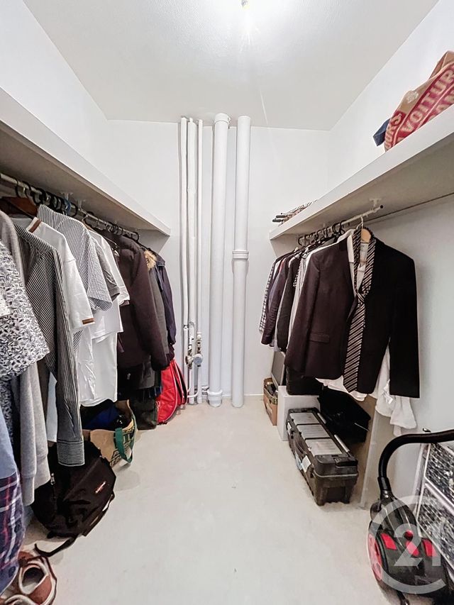 Appartement F3 à louer - 3 pièces - 81.62 m2 - CLERMONT FERRAND - 63 - AUVERGNE - Century 21 Stéphane Roume Immobilier