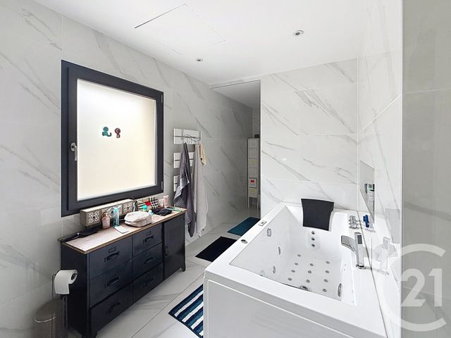 maison à vendre - 6 pièces - 160.0 m2 - CLERMONT FERRAND - 63 - AUVERGNE - Century 21 Stéphane Roume Immobilier