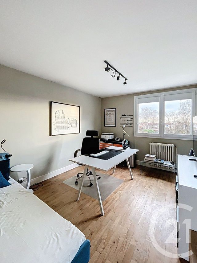 maison à vendre - 4 pièces - 87.06 m2 - GERZAT - 63 - AUVERGNE - Century 21 Stéphane Roume Immobilier