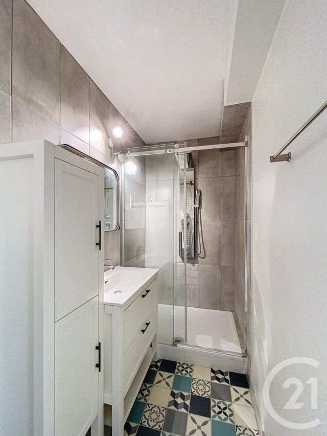 Appartement F4 à louer - 4 pièces - 68.15 m2 - CLERMONT FERRAND - 63 - AUVERGNE - Century 21 Stéphane Roume Immobilier