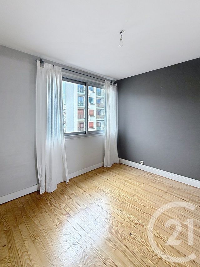 Appartement F4 à vendre - 3 pièces - 68.67 m2 - CLERMONT FERRAND - 63 - AUVERGNE - Century 21 Stéphane Roume Immobilier