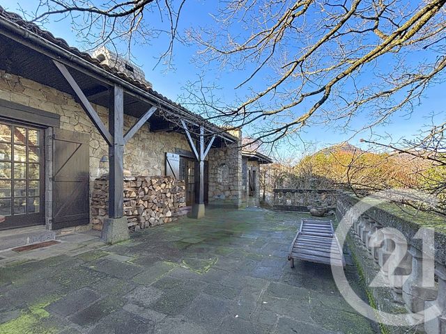 maison à vendre - 8 pièces - 300.0 m2 - ORCINES - 63 - AUVERGNE - Century 21 Stéphane Roume Immobilier