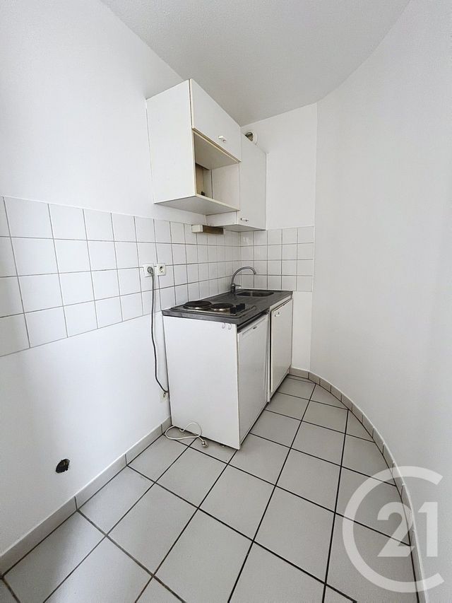 Appartement F2 à louer - 2 pièces - 38.22 m2 - CLERMONT FERRAND - 63 - AUVERGNE - Century 21 Stéphane Roume Immobilier