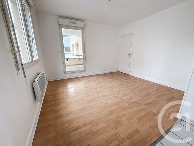 Appartement F2 à louer - 2 pièces - 38.22 m2 - CLERMONT FERRAND - 63 - AUVERGNE - Century 21 Stéphane Roume Immobilier