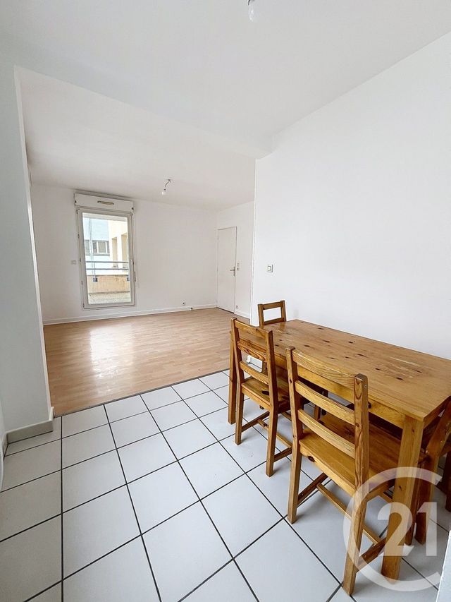 Appartement F2 à louer - 2 pièces - 38.22 m2 - CLERMONT FERRAND - 63 - AUVERGNE - Century 21 Stéphane Roume Immobilier