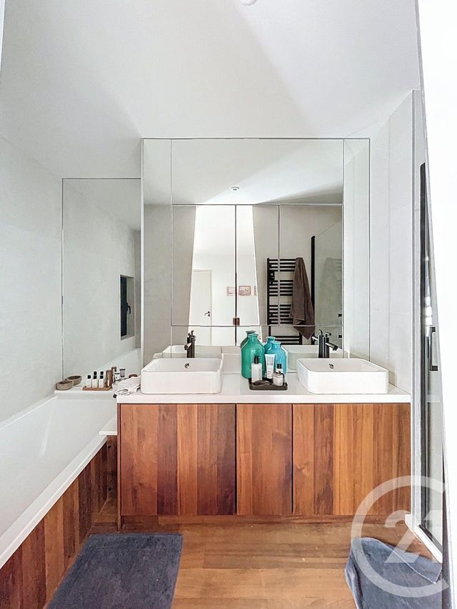 Appartement F6 à vendre - 7 pièces - 157.71 m2 - CLERMONT FERRAND - 63 - AUVERGNE - Century 21 Stéphane Roume Immobilier