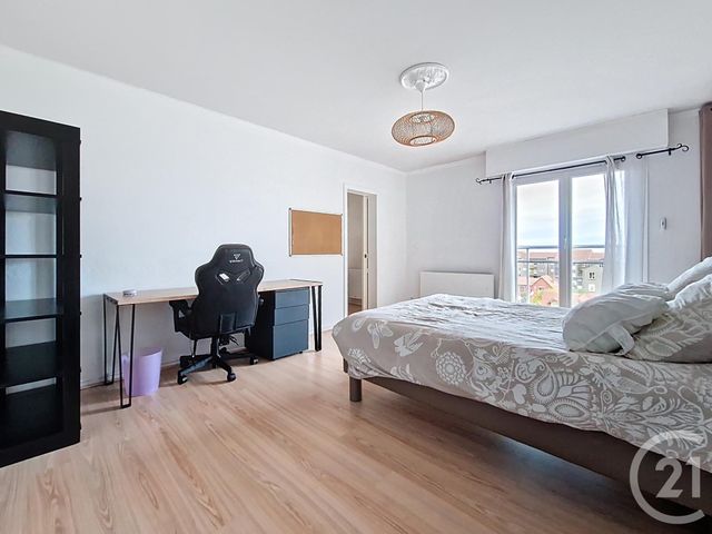 Appartement T2 à vendre - 2 pièces - 50.32 m2 - CLERMONT FERRAND - 63 - AUVERGNE - Century 21 Stéphane Roume Immobilier