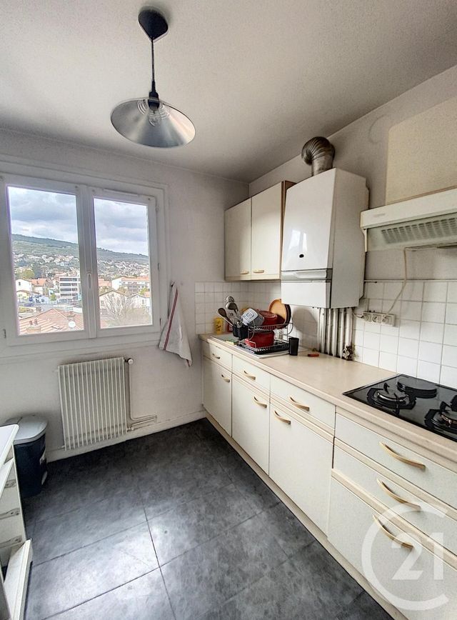 Appartement T2 à louer - 2 pièces - 43.18 m2 - CLERMONT FERRAND - 63 - AUVERGNE - Century 21 Stéphane Roume Immobilier