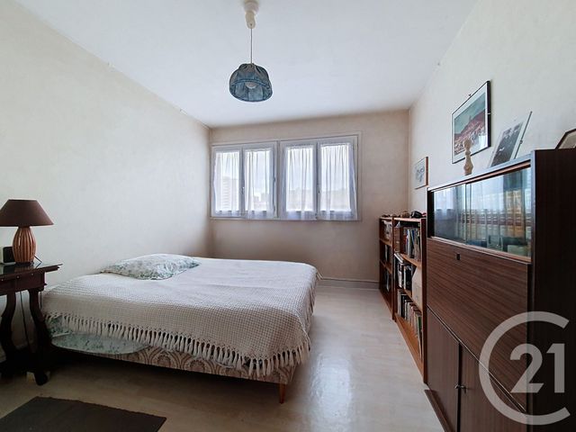 Appartement F2 à vendre - 2 pièces - 43.71 m2 - CLERMONT FERRAND - 63 - AUVERGNE - Century 21 Stéphane Roume Immobilier