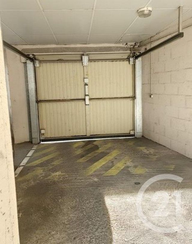 parking à louer - 6.0 m2 - CLERMONT FERRAND - 63 - AUVERGNE - Century 21 Stéphane Roume Immobilier