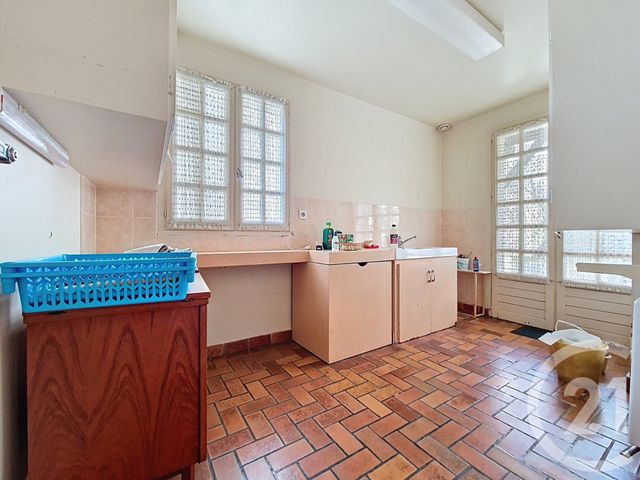 maison à vendre - 8 pièces - 214.0 m2 - CLERMONT FERRAND - 63 - AUVERGNE - Century 21 Stéphane Roume Immobilier