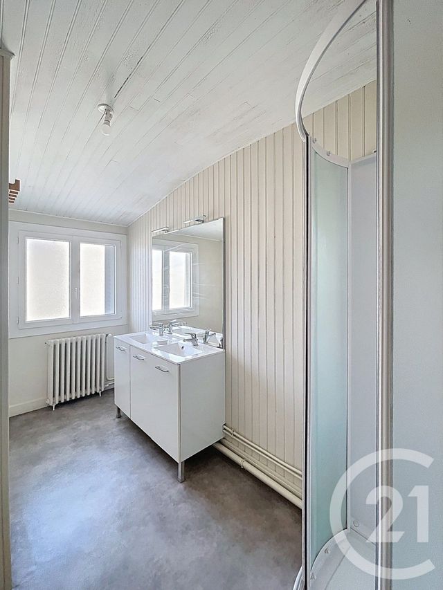 Appartement F4 à vendre - 4 pièces - 129.6 m2 - CLERMONT FERRAND - 63 - AUVERGNE - Century 21 Stéphane Roume Immobilier