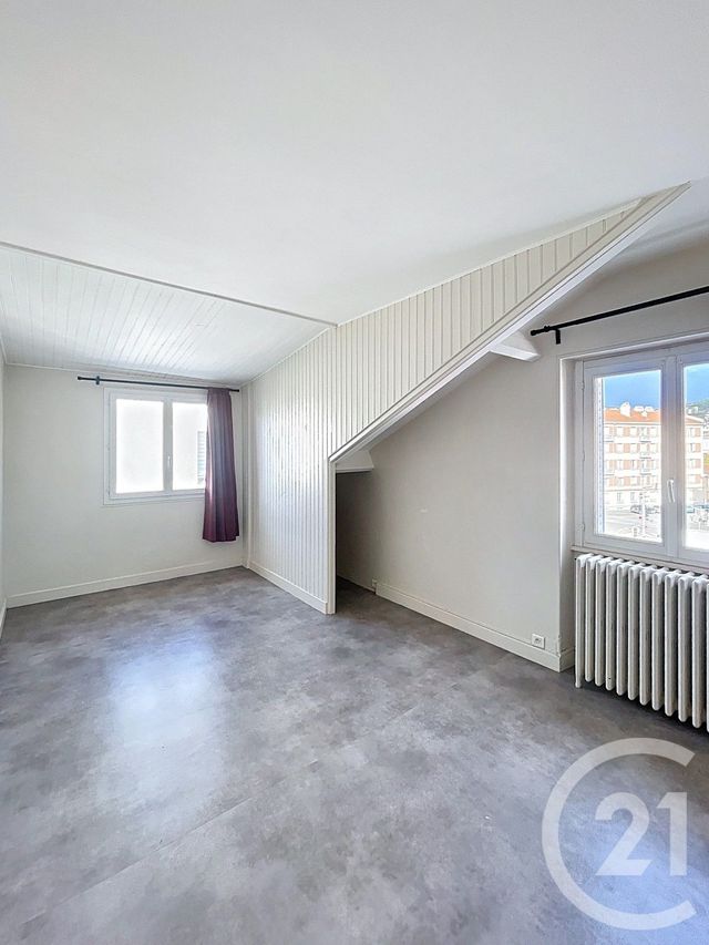 Appartement F4 à vendre - 4 pièces - 129.6 m2 - CLERMONT FERRAND - 63 - AUVERGNE - Century 21 Stéphane Roume Immobilier