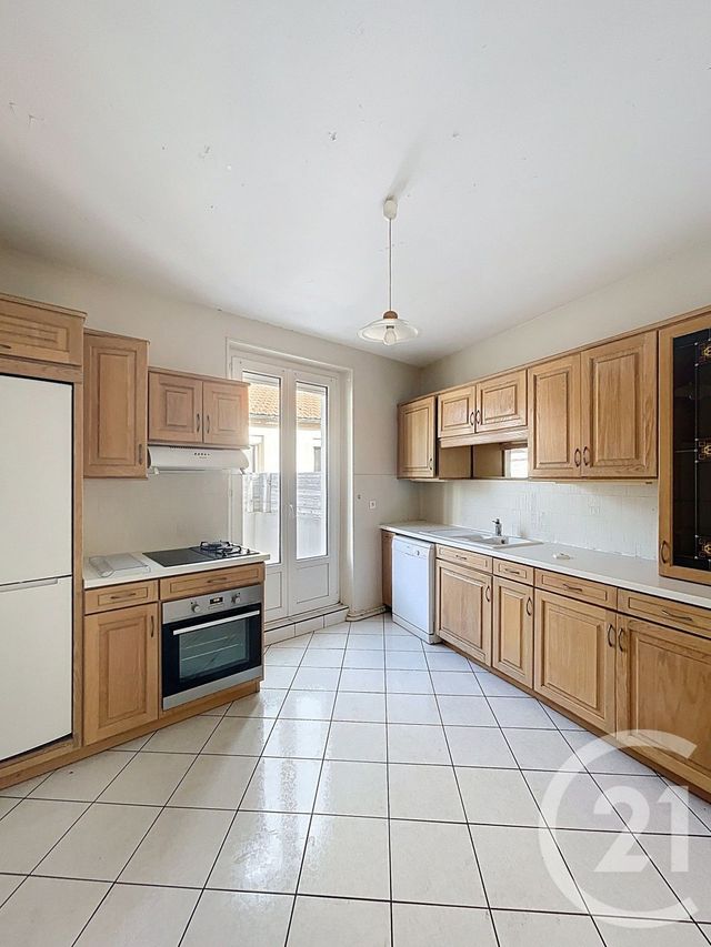 Appartement F4 à vendre - 4 pièces - 129.6 m2 - CLERMONT FERRAND - 63 - AUVERGNE - Century 21 Stéphane Roume Immobilier