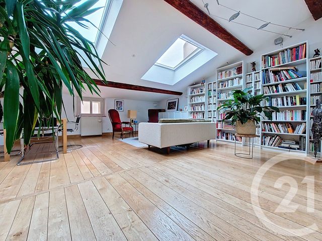 Appartement T4 à vendre - 4 pièces - 104.89 m2 - CLERMONT FERRAND - 63 - AUVERGNE - Century 21 Stéphane Roume Immobilier