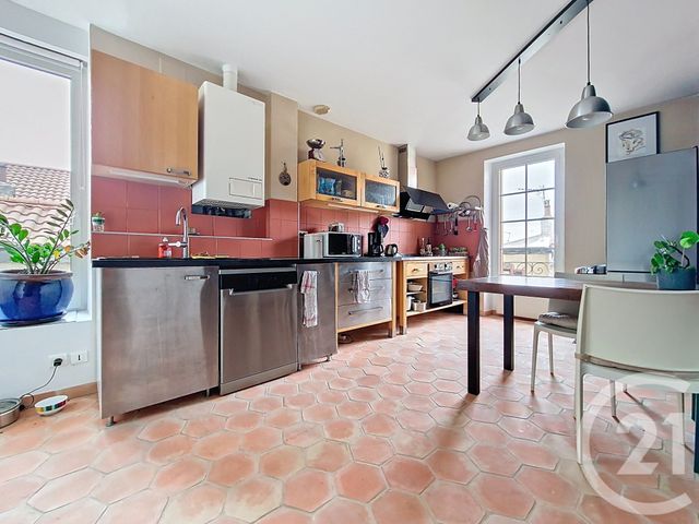 Appartement T4 à vendre - 4 pièces - 104.89 m2 - CLERMONT FERRAND - 63 - AUVERGNE - Century 21 Stéphane Roume Immobilier