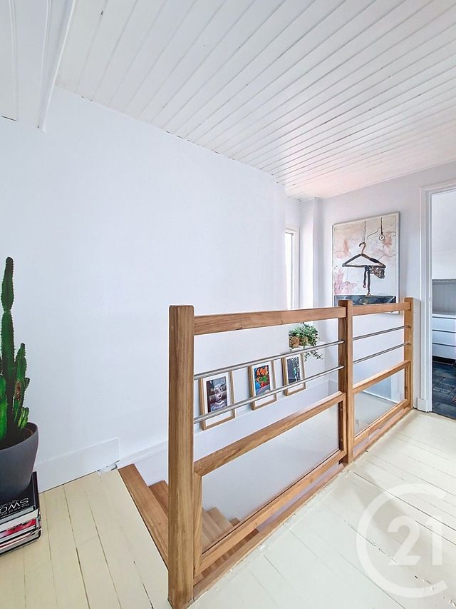 Appartement T4 à vendre - 4 pièces - 104.89 m2 - CLERMONT FERRAND - 63 - AUVERGNE - Century 21 Stéphane Roume Immobilier