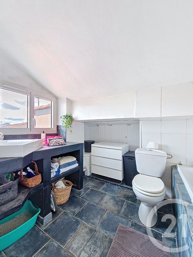 Appartement T4 à vendre - 4 pièces - 104.89 m2 - CLERMONT FERRAND - 63 - AUVERGNE - Century 21 Stéphane Roume Immobilier