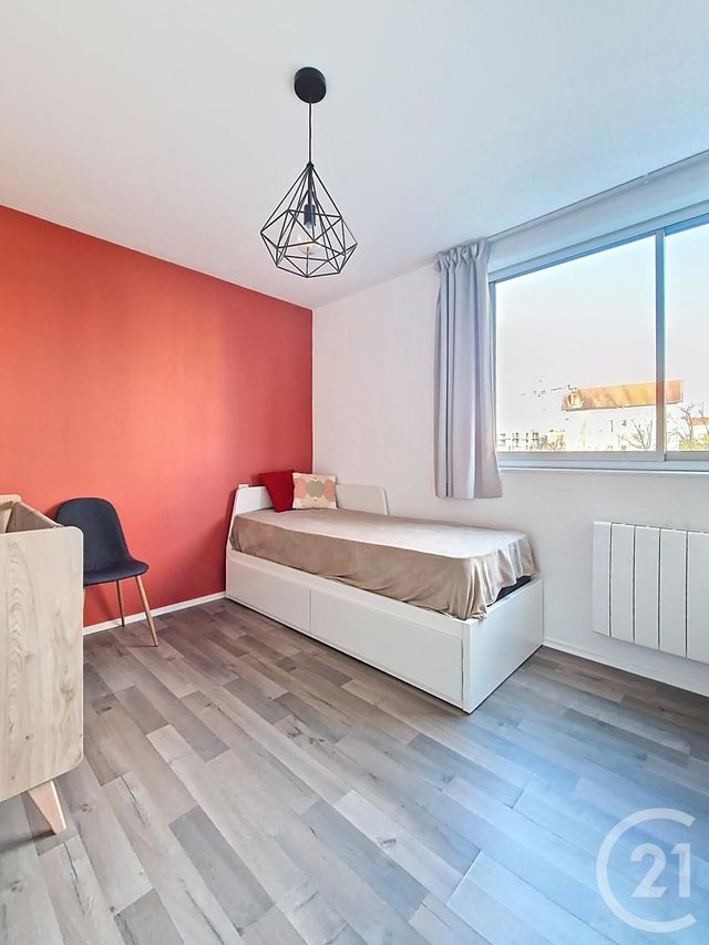 Appartement T4 à vendre - 4 pièces - 83.0 m2 - BEAUMONT - 63 - AUVERGNE - Century 21 Stéphane Roume Immobilier