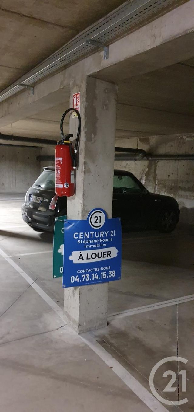 parking à louer - 8.0 m2 - CLERMONT FERRAND - 63 - AUVERGNE - Century 21 Stéphane Roume Immobilier