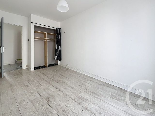 Appartement F4 à louer - 4 pièces - 70.99 m2 - CLERMONT FERRAND - 63 - AUVERGNE - Century 21 Stéphane Roume Immobilier